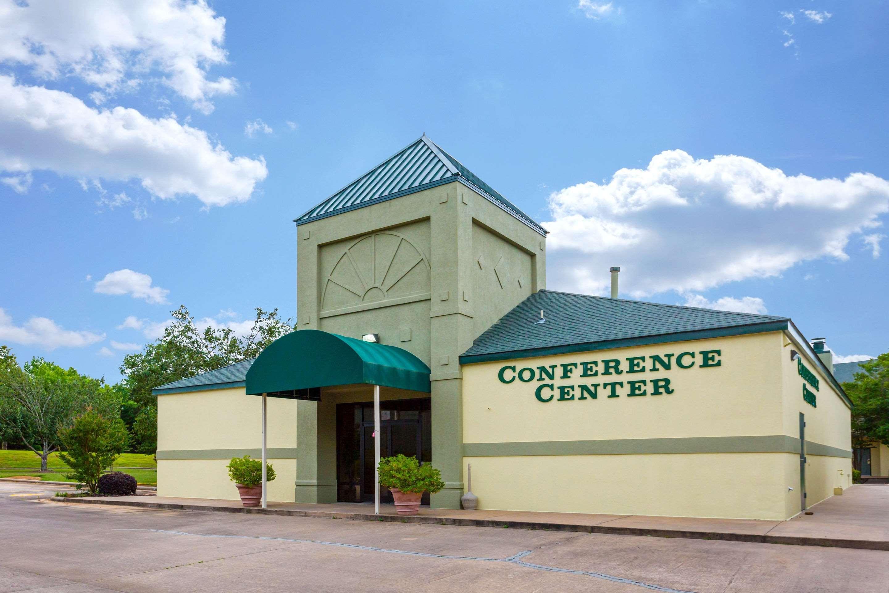 Quality Inn & Conference Center Heber Springs Exterior photo
