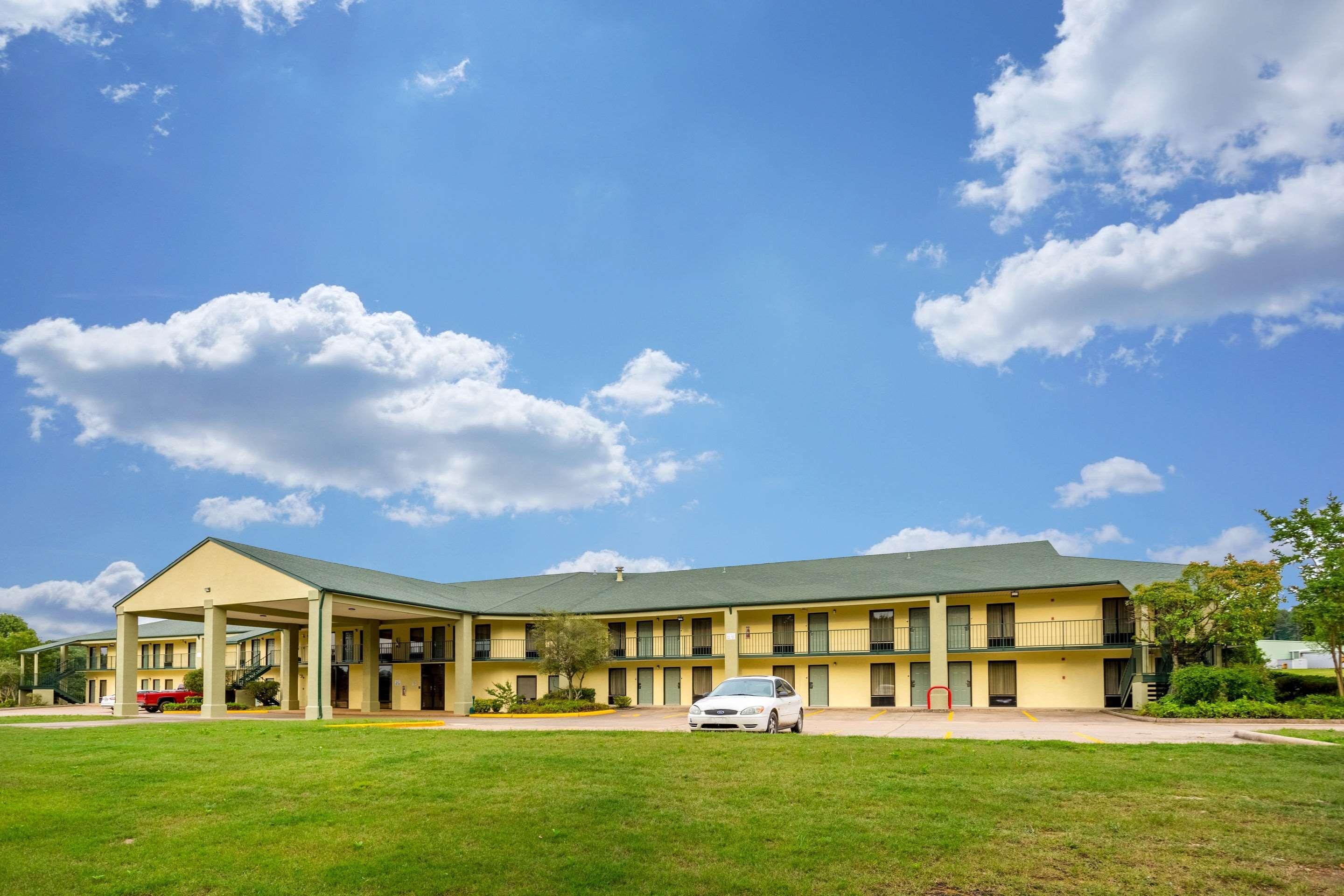 Quality Inn & Conference Center Heber Springs Exterior photo